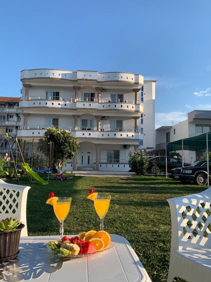 Apartmens Xhenis Lux Улцинь Экстерьер фото