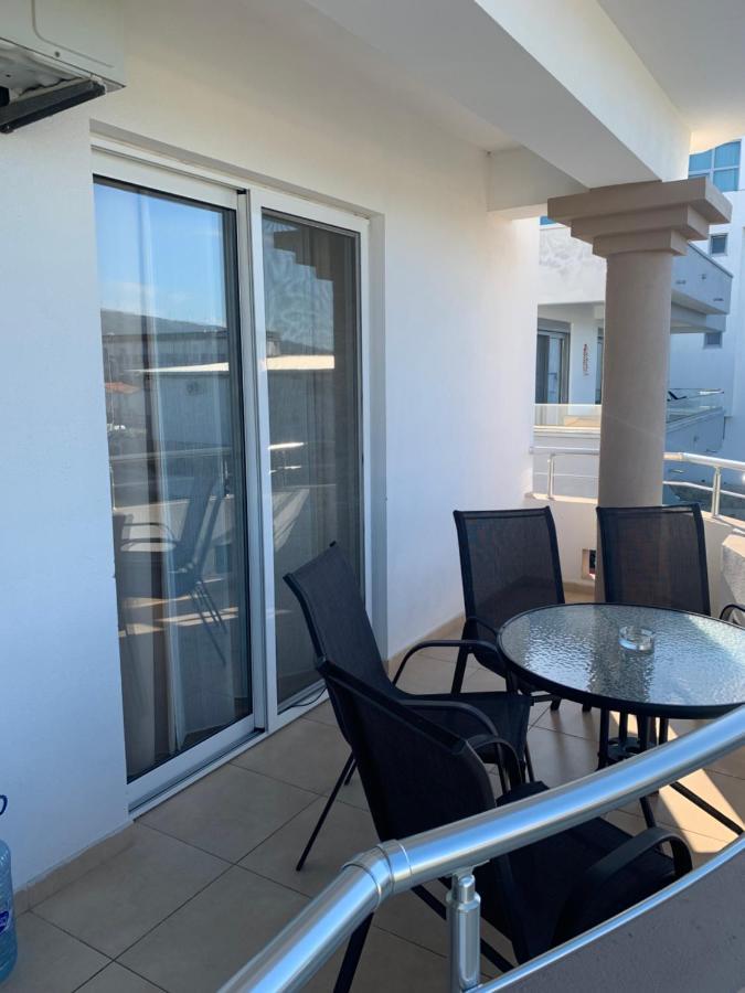 Apartmens Xhenis Lux Улцинь Экстерьер фото