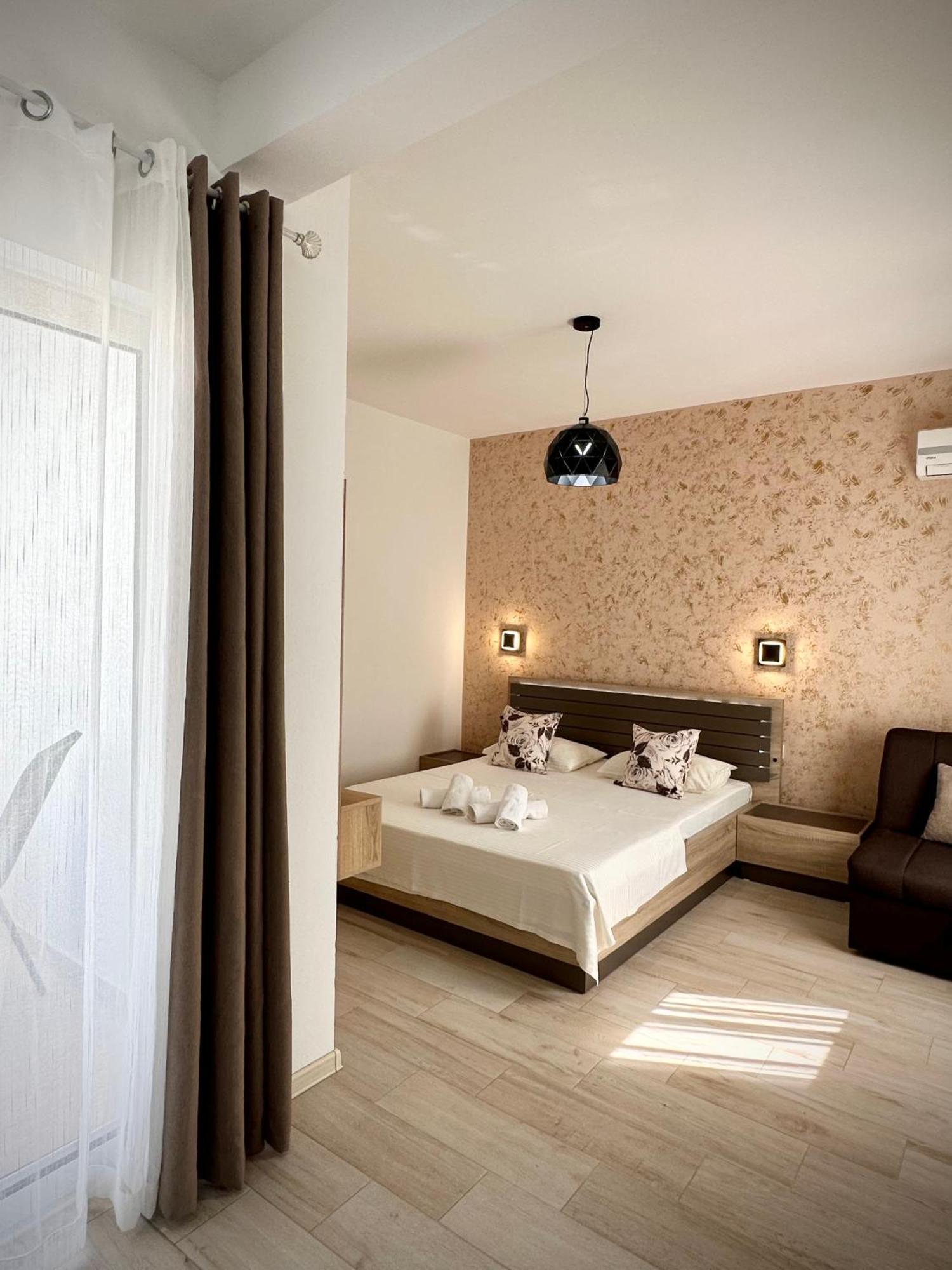Apartmens Xhenis Lux Улцинь Экстерьер фото