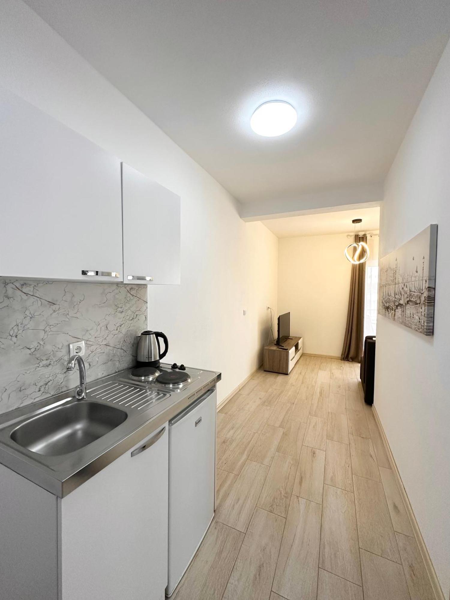 Apartmens Xhenis Lux Улцинь Экстерьер фото