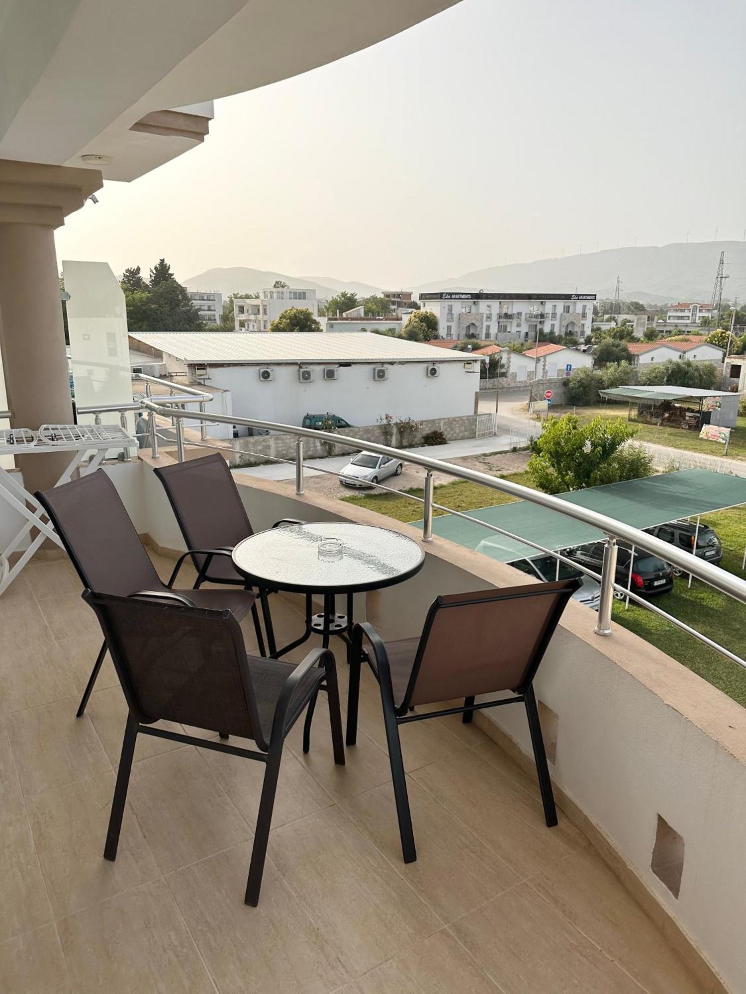 Apartmens Xhenis Lux Улцинь Экстерьер фото
