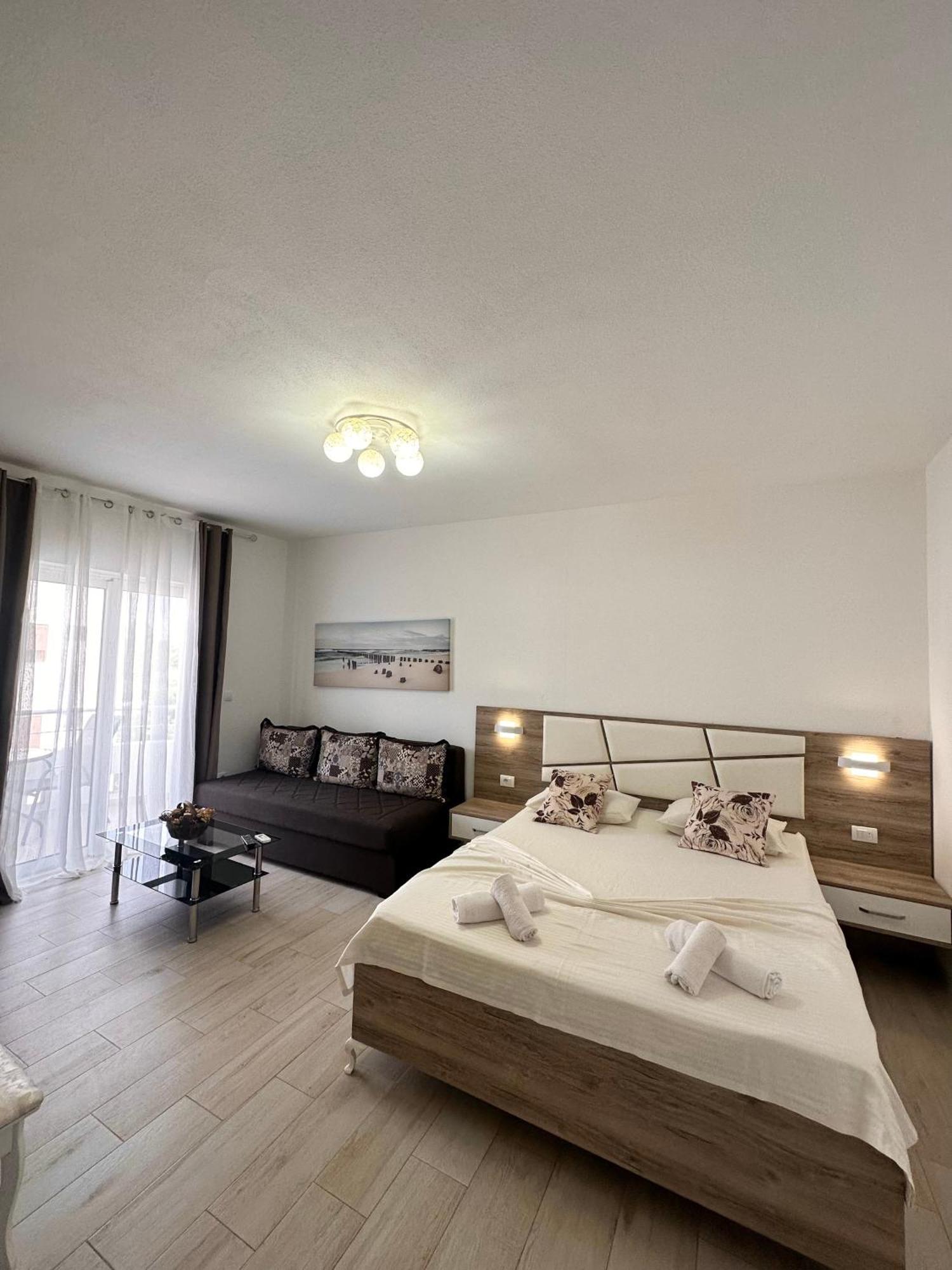 Apartmens Xhenis Lux Улцинь Экстерьер фото